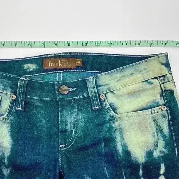 Frankie B. Womens Size 28 Tie Dye Jeans Low Rise Medium Wash - Picture 3 of 7